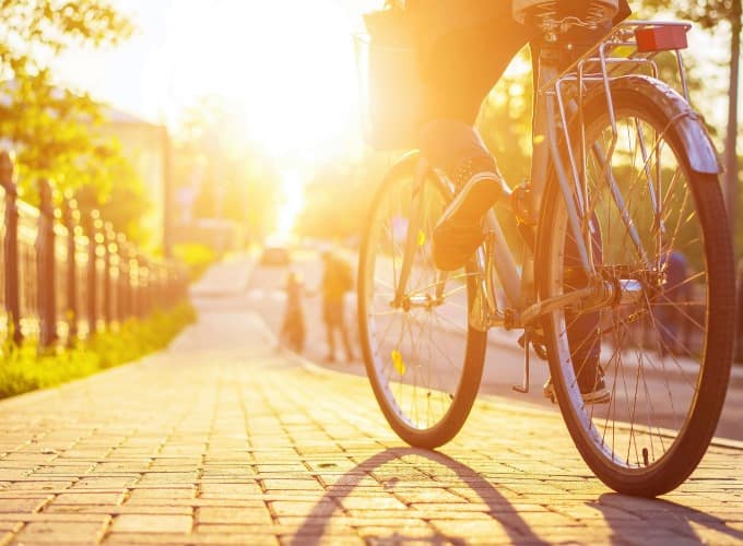 img_bike-in-the-city-park_highlight_teaser