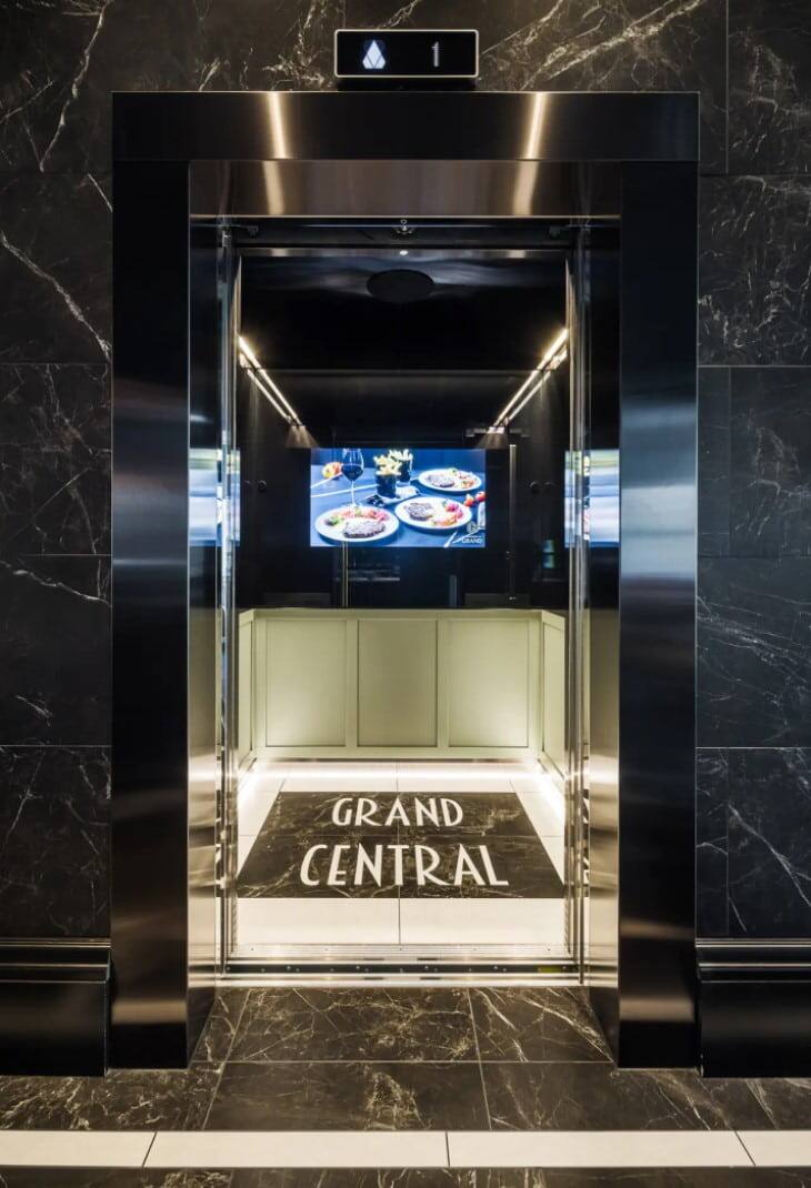 The four KONE DX Class Monospace® 500 elevators are up to 90% more energy efficient than the 1990s equivalent model