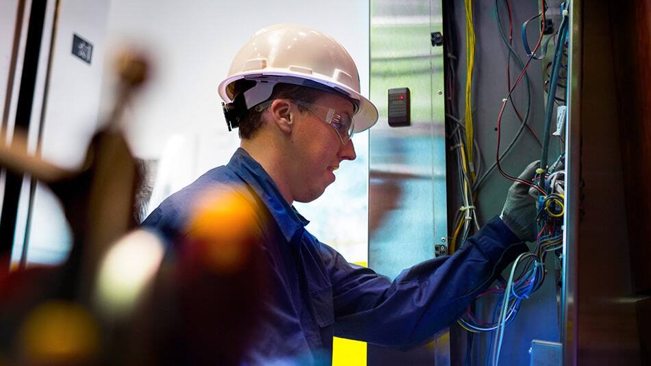 Prevent energy-intensive breakdowns and keep your elevator running smoothly by servicing and monitoring your equipment regularly, for example with KONE 24/7 Connected Services.